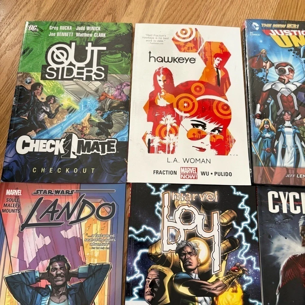 Comic Book Collection Marvel Star Wars Lando Hawkeye LA Woman Outsiders Cyclops
